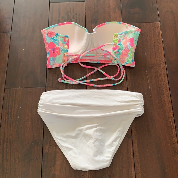 Bikini - Picture 2 of 2